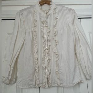 White blouse long sleeves | Dainty white blouse with buttons, embroidered tshirt